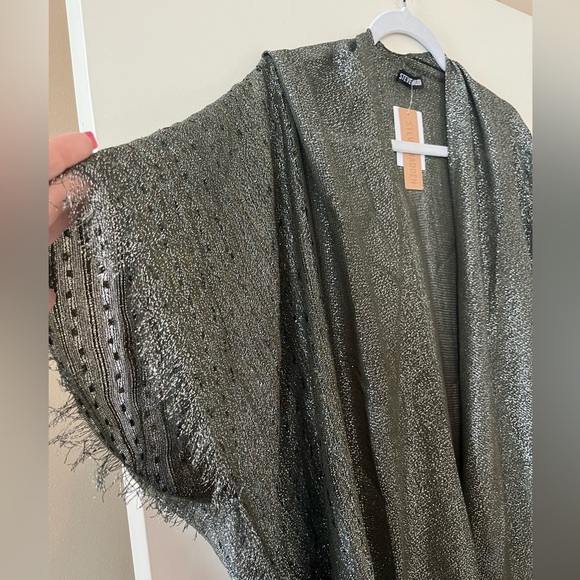 New! Steve Madden “ Olive” silver Metallic Fringe Kimono, Wrap,Dressy OSFM - Picture 10 of 14